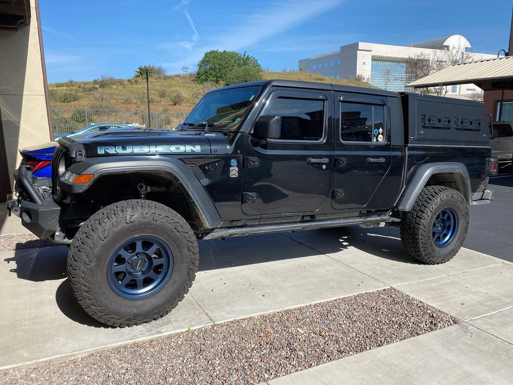 GAIA Campers Jeep Gladiator Truck Cap - 2020+