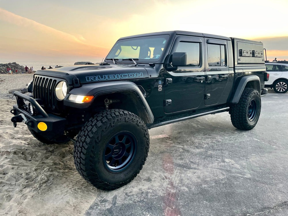 GAIA Campers Jeep Gladiator Truck Cap - 2020+